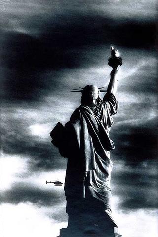 Statue of Liberty, New York by Paul Windsor