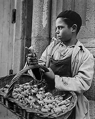 Flute Seller by Francesc Catal&aacute; Roca