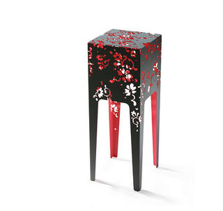 Side table Romance 01 by Contraforma